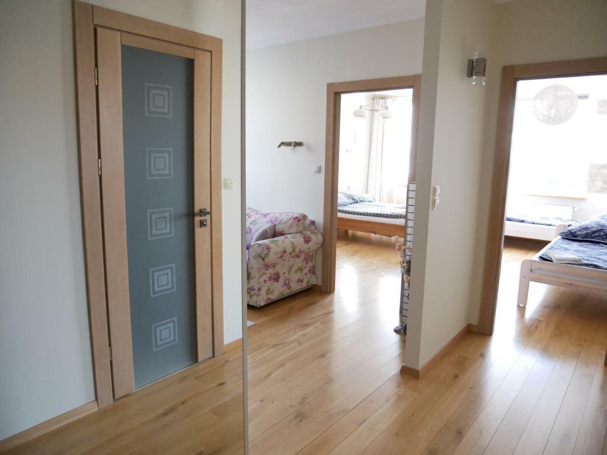 Debowa Grobla Apartment กดัญสก์ ภายนอก รูปภาพ